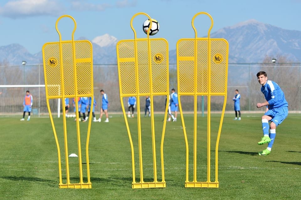 Naționala Under-18 atacă Muntenegru cu Șerban și Mihăilă