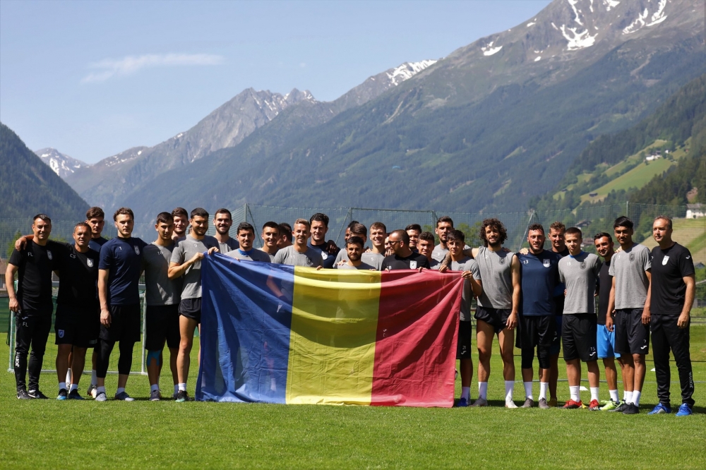 Ziua Drapelului Național, sărbătorită de alb-albaștri în Austria