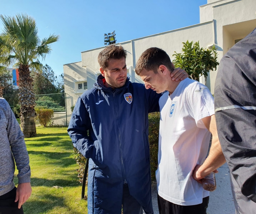 Antrenorul naționalei U-21 și secundul naționalei mari, cu ochii pe "lei"