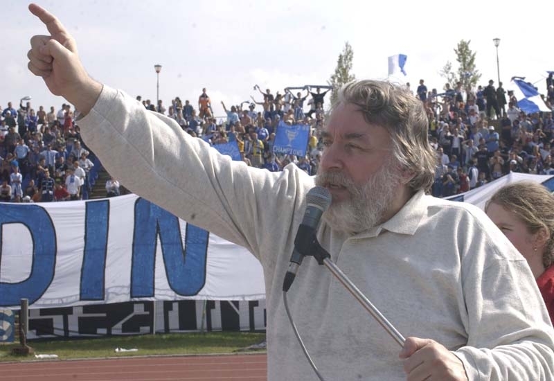 Omagiu adus lui Adrian Păunescu