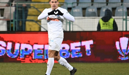OFICIAL: Luis Paradela continuă la Universitatea Craiova