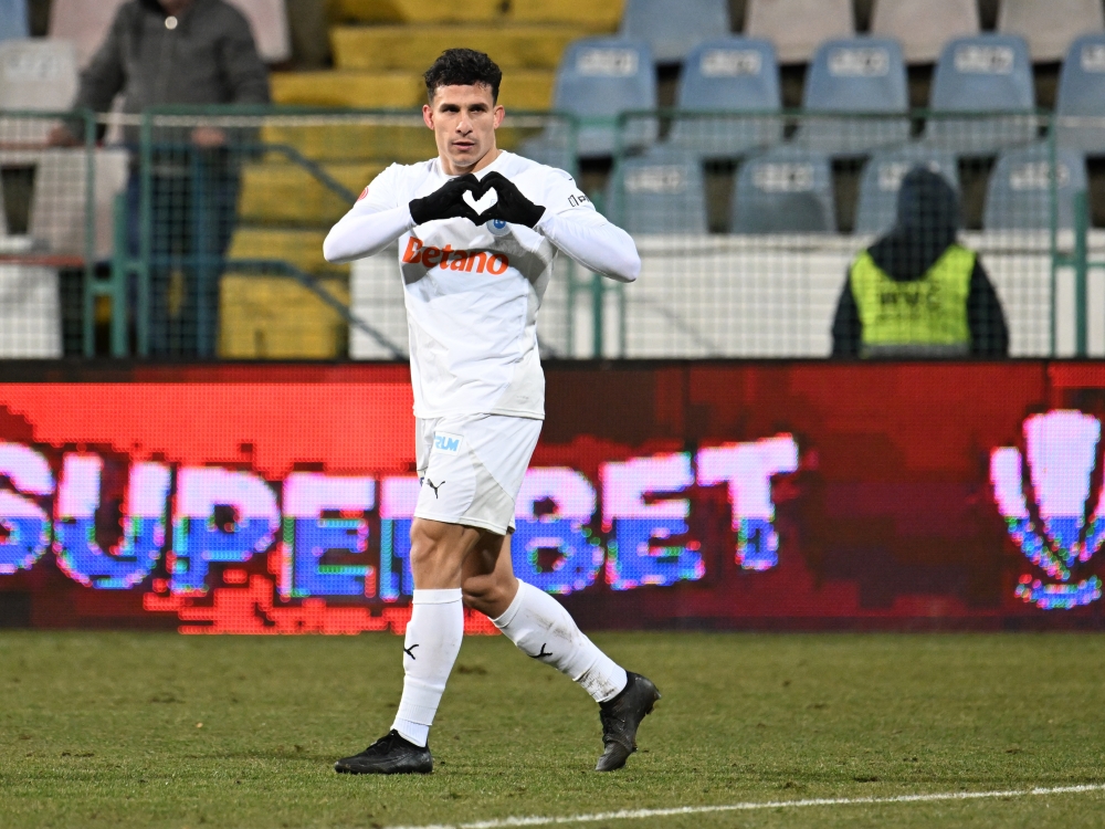 OFICIAL: Luis Paradela continuă la Universitatea Craiova