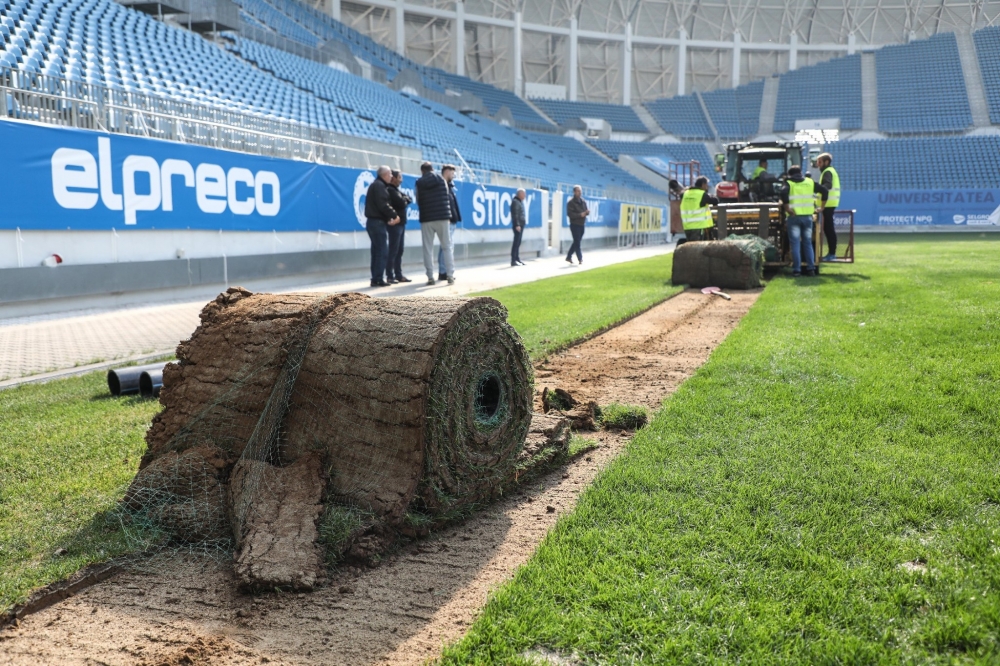 Gazonul de pe stadionul „Ion Oblemenco” va fi schimbat