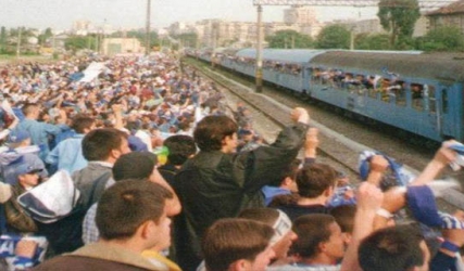 Invazia alb-albastră se face cu trenul! Hai la #FINALA!